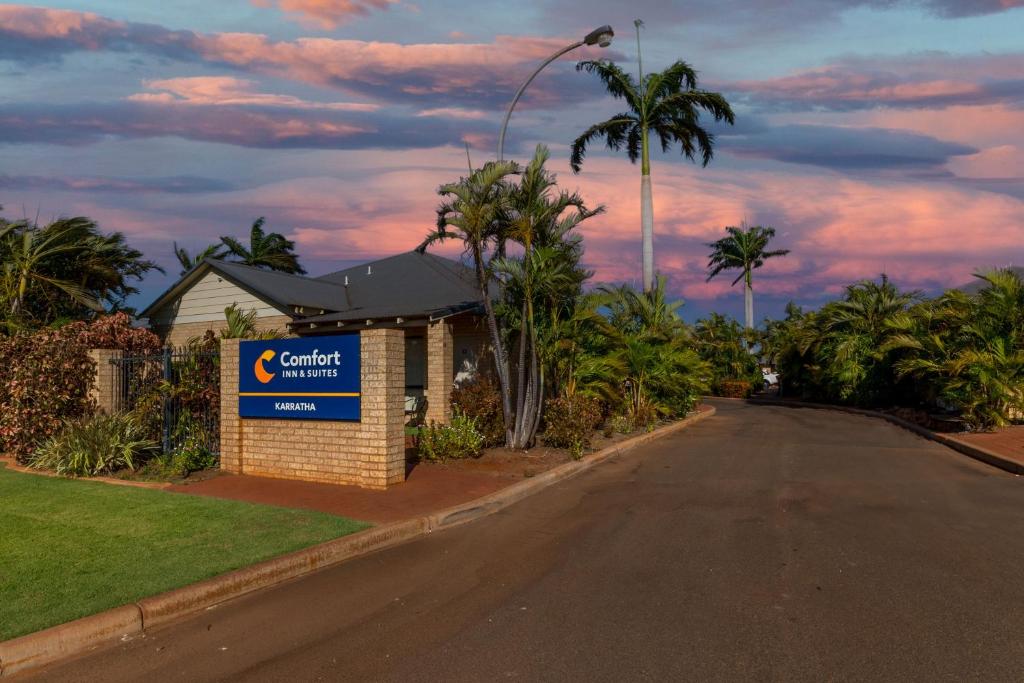 Comfort Inn & Suites Karratha - Tap to explore photos