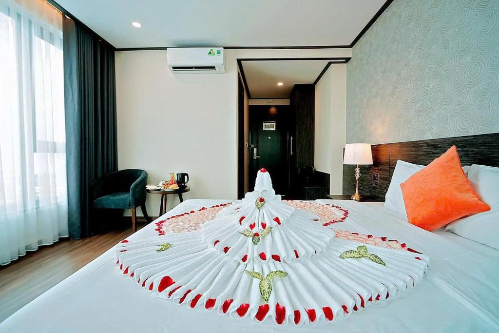 The One Ha Long Hotel