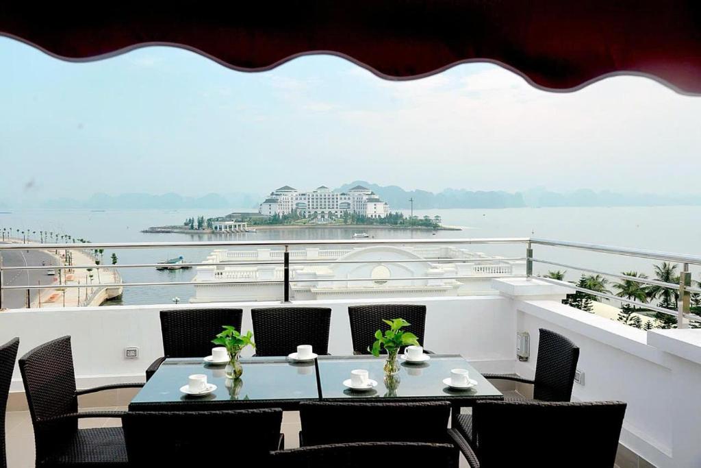 The One Ha Long Hotel