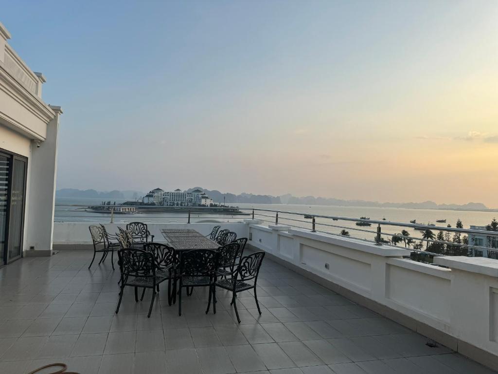 The One Ha Long Hotel