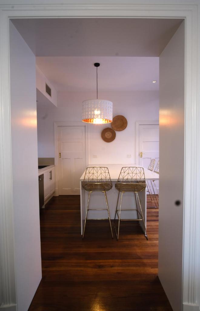 Spacious CBD terrace - 3 beds, wifi and parking photo 4