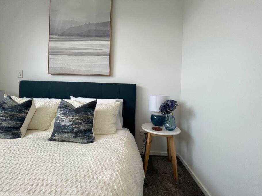 Parkside Retreat - 3 Beds -Sleeps 6 Near Westfield
