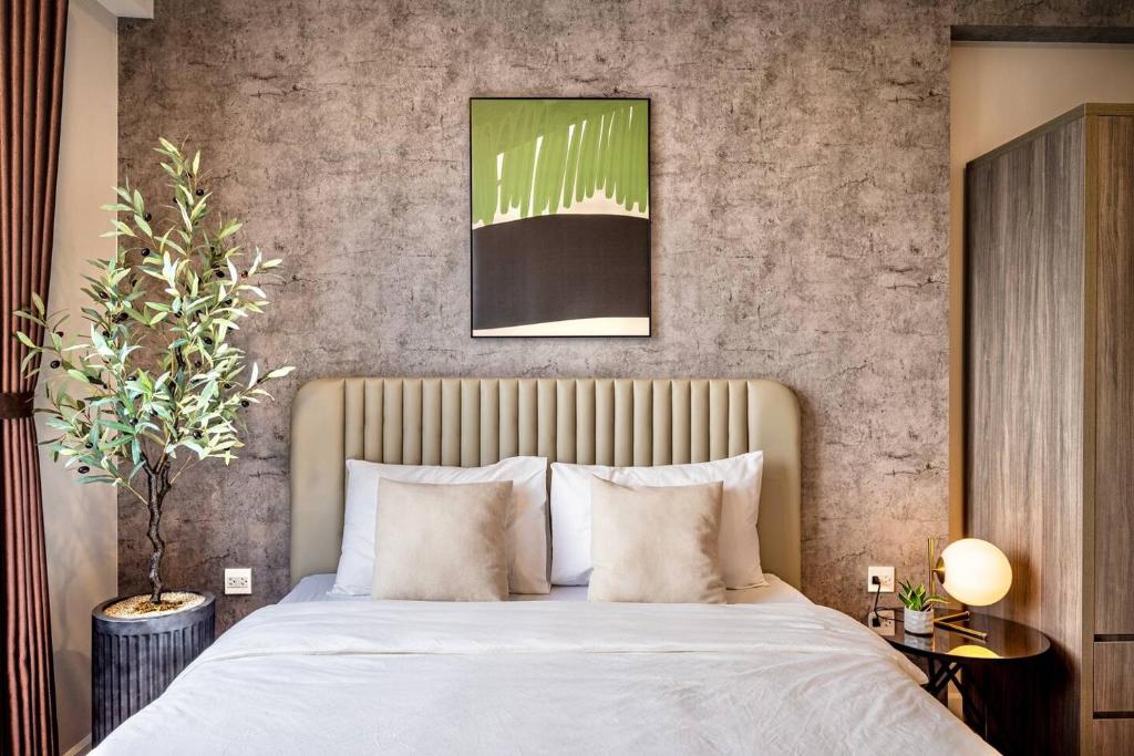 The Suite Landmark Saigon