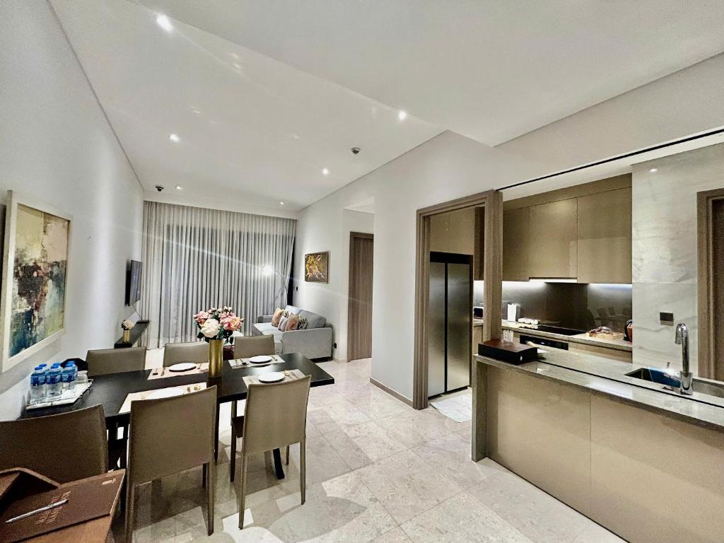 The Marq Three Bedroom- Free City Tour Package 29B Nguyen Dinh Chieu st