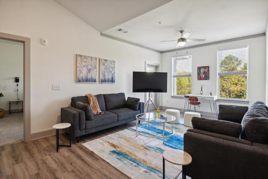Overlook 6303 I Modern Resort Style Living image