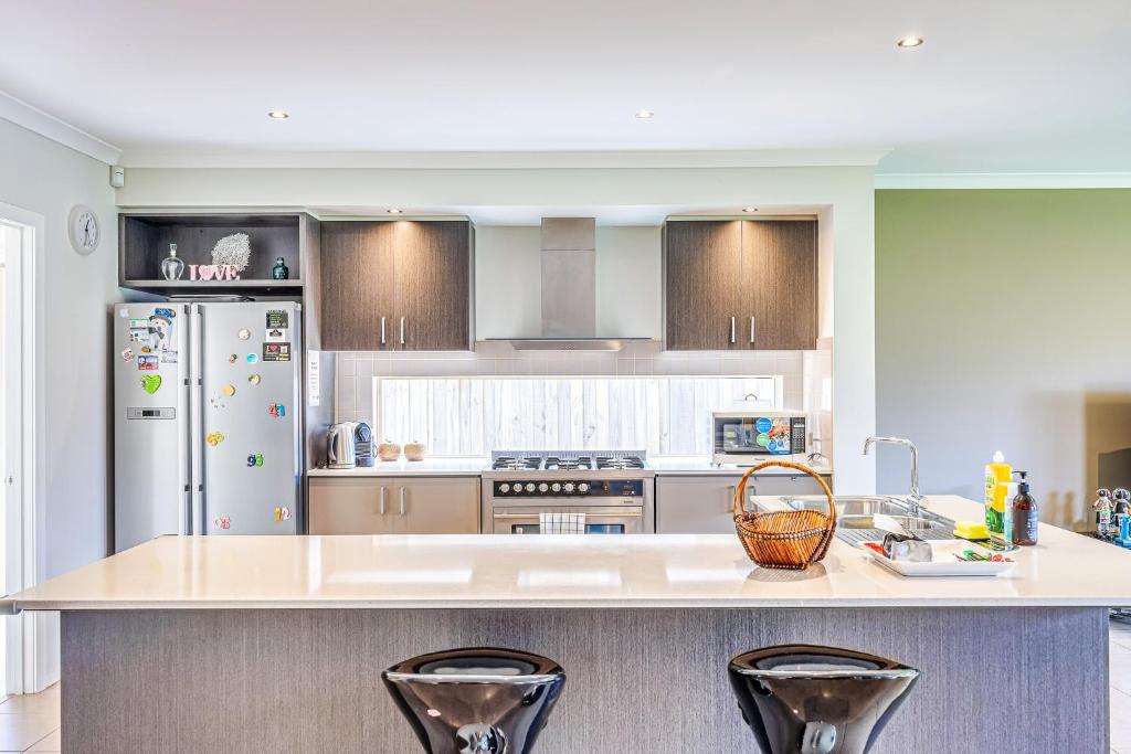 StayAU Spacious Stay Point Cook photo 2
