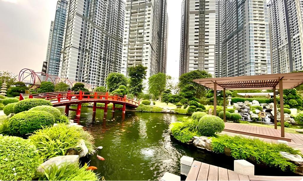 The Suite Landmark Saigon