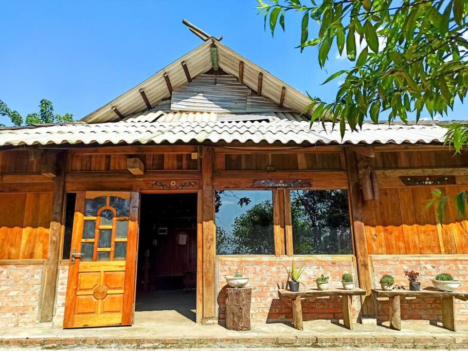 The Happy Happy Bungalow of Happiness!