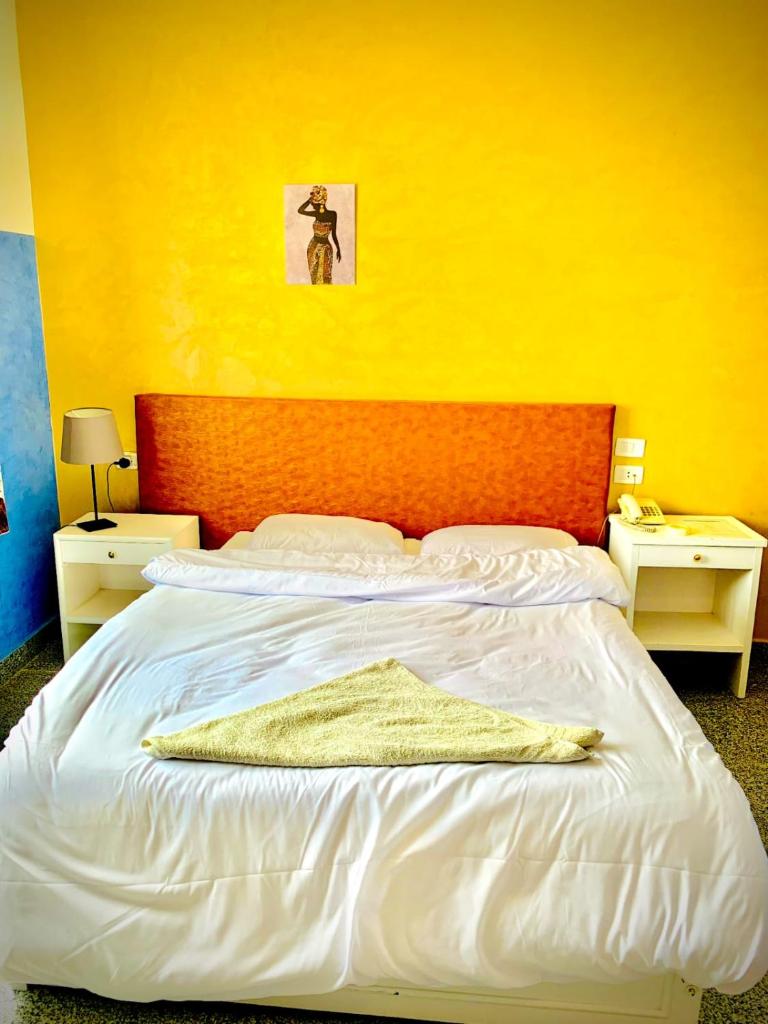 Nile Valley Hotel & Restaurant - Tap to explore photos