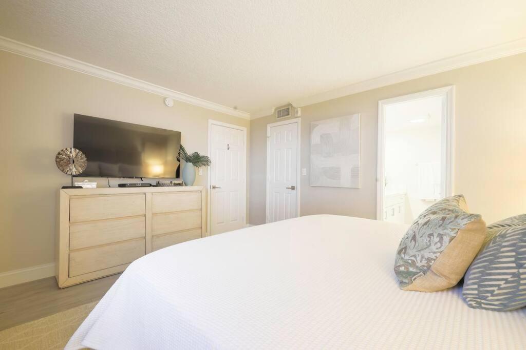 Luxury Loft- close by the beach! image