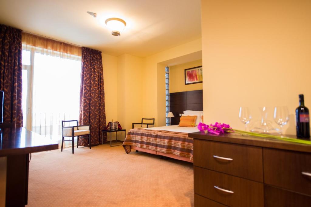Сьюит (Полулюкс), Imago Boutique Hotel