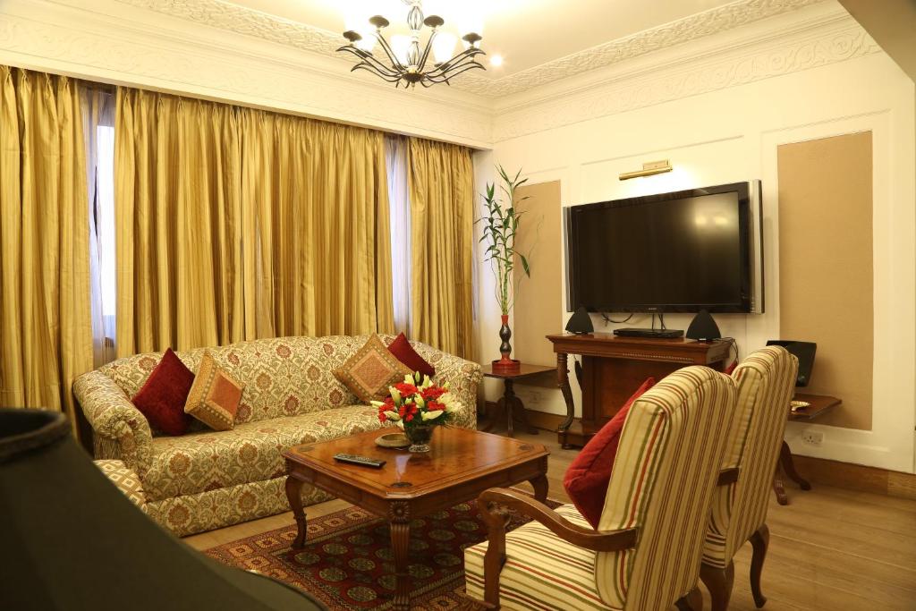 Сьюит (Deluxe Suite -   Early Check-In & Late Check-Out: Subject to Room Availability.,  20% Discount on food and Soft Beverage), The Ashok, New Delhi