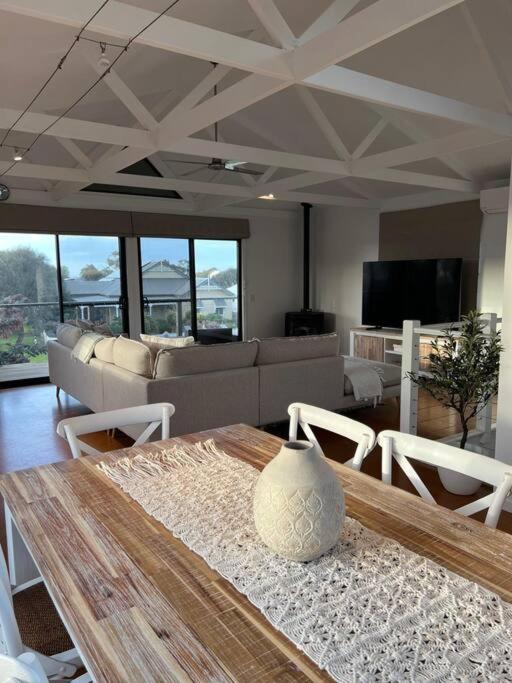 Beach House in Cowes photo 1