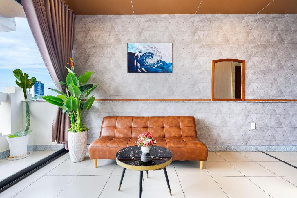 OYO 394 Camy Hotel