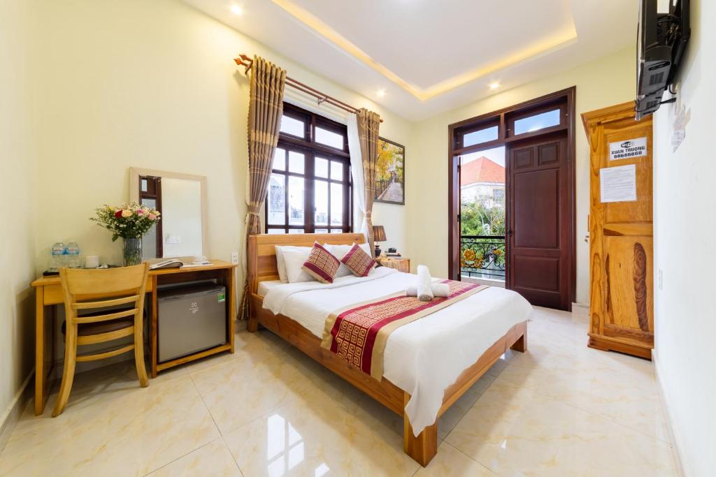 AHA Xuan Truong Hotel