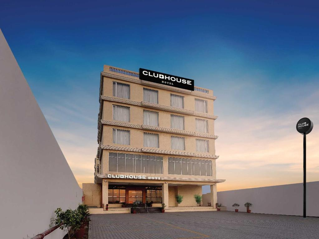 Palette - Hotel Royal Palace Morbi photo 2