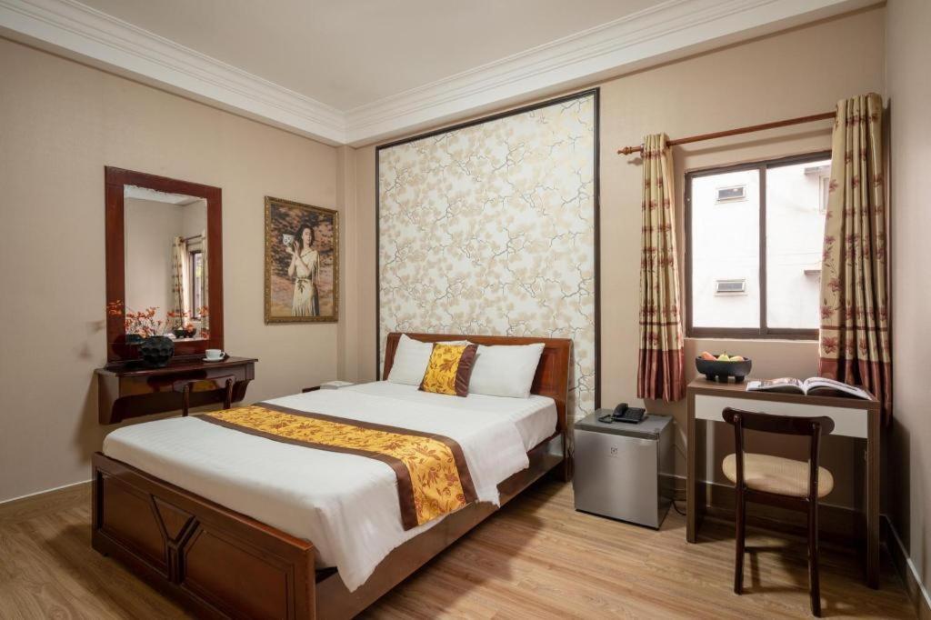 Cosmo Sai Gon Central Hotel