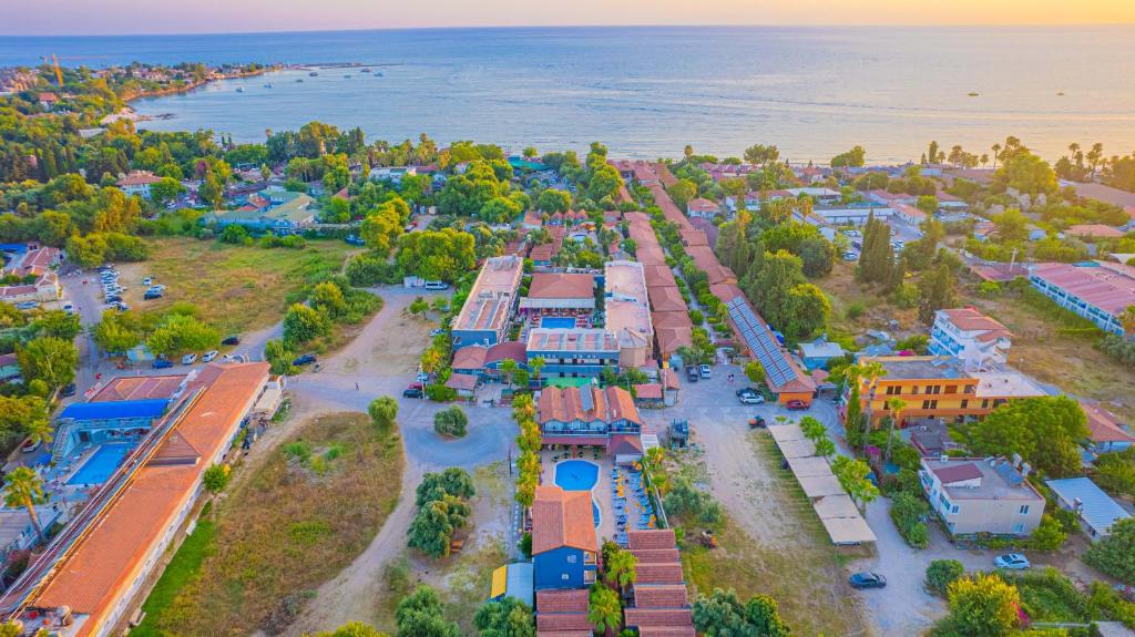 Sayanora Hotel - All Inclusive - Tap to explore photos