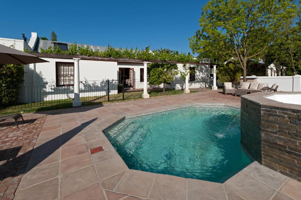 La Galiniere Guest Cottages photo 3