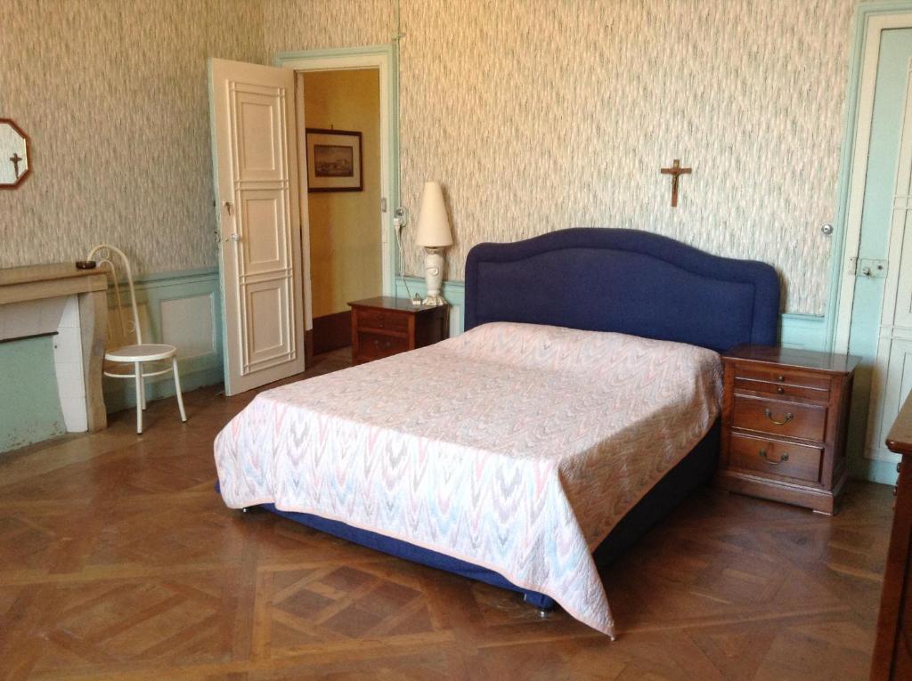 Chateau de Frasne photo 3