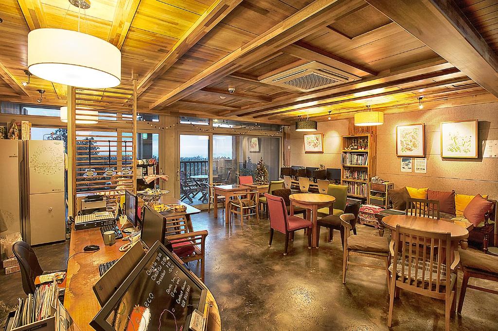 Jeju Eco Suites photo 2
