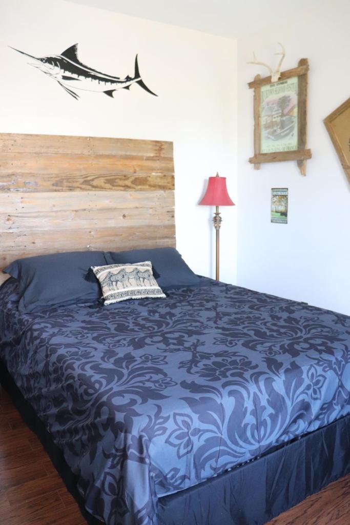 Dirty South Bayou Bed & Breakfast - Tap to explore photos