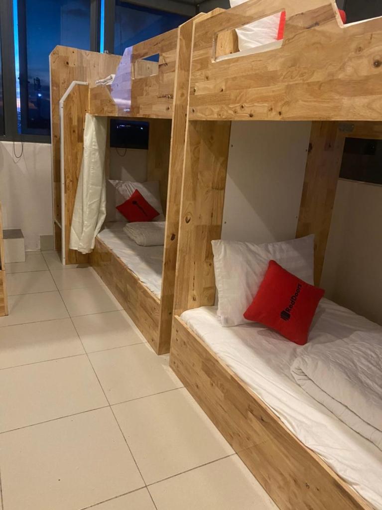 RITA HOTEL ,AIRPORT HCM ,canh benh vien TAM ANH