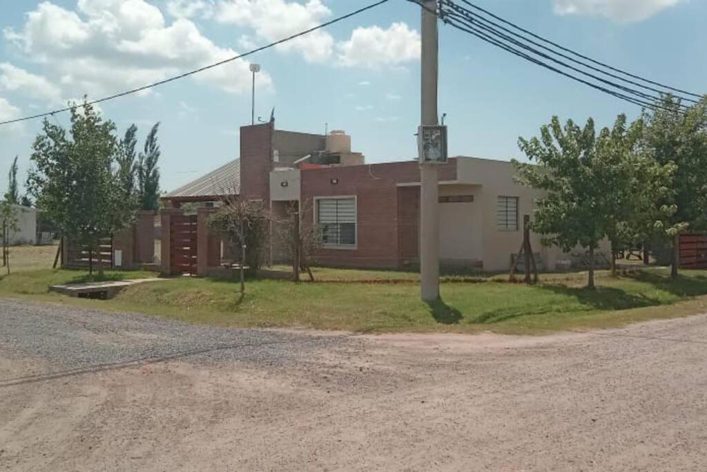 Casa con pileta y 3 dormitorios photo 1