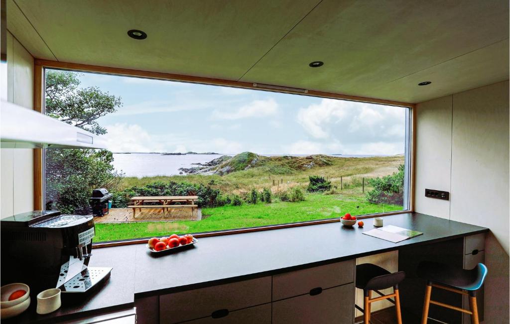Amazing Home In Farsund With Wifi And 5 Bedrooms photo 2