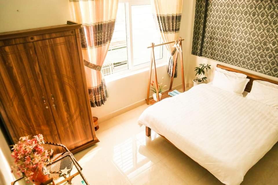 Memory Homestay Hue quiet street view