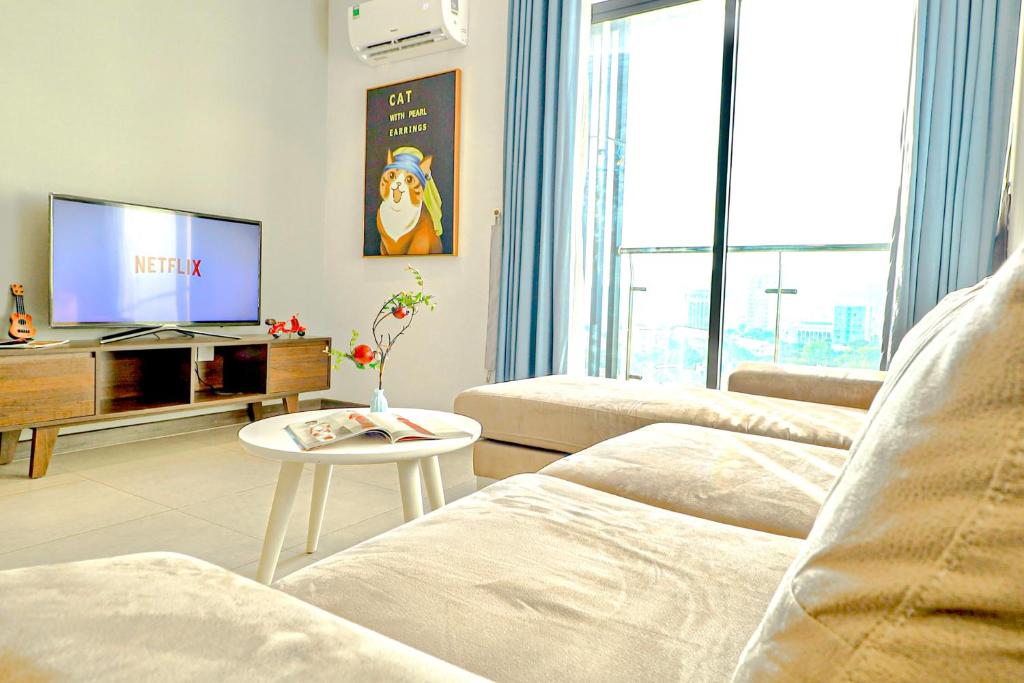 BeachSide Suites - CSJ Vũng Tàu Tower, Ocean-Sky View and BeachFont