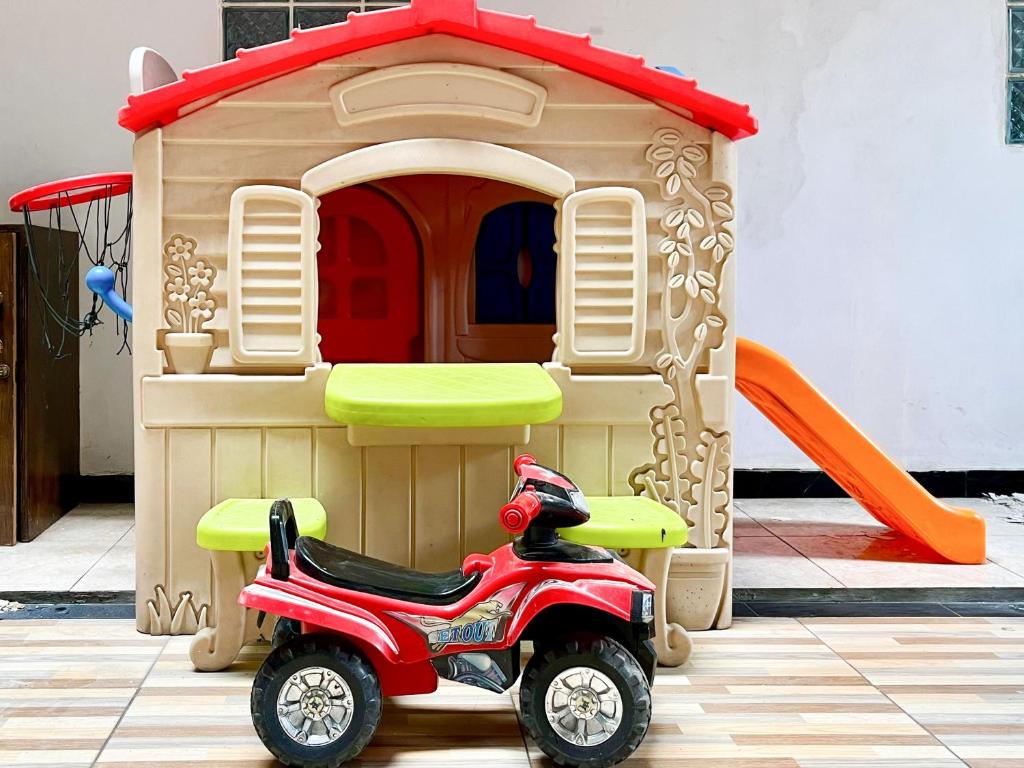 RedDoorz Near Alun Alun Kota Wisata Batu photo 1