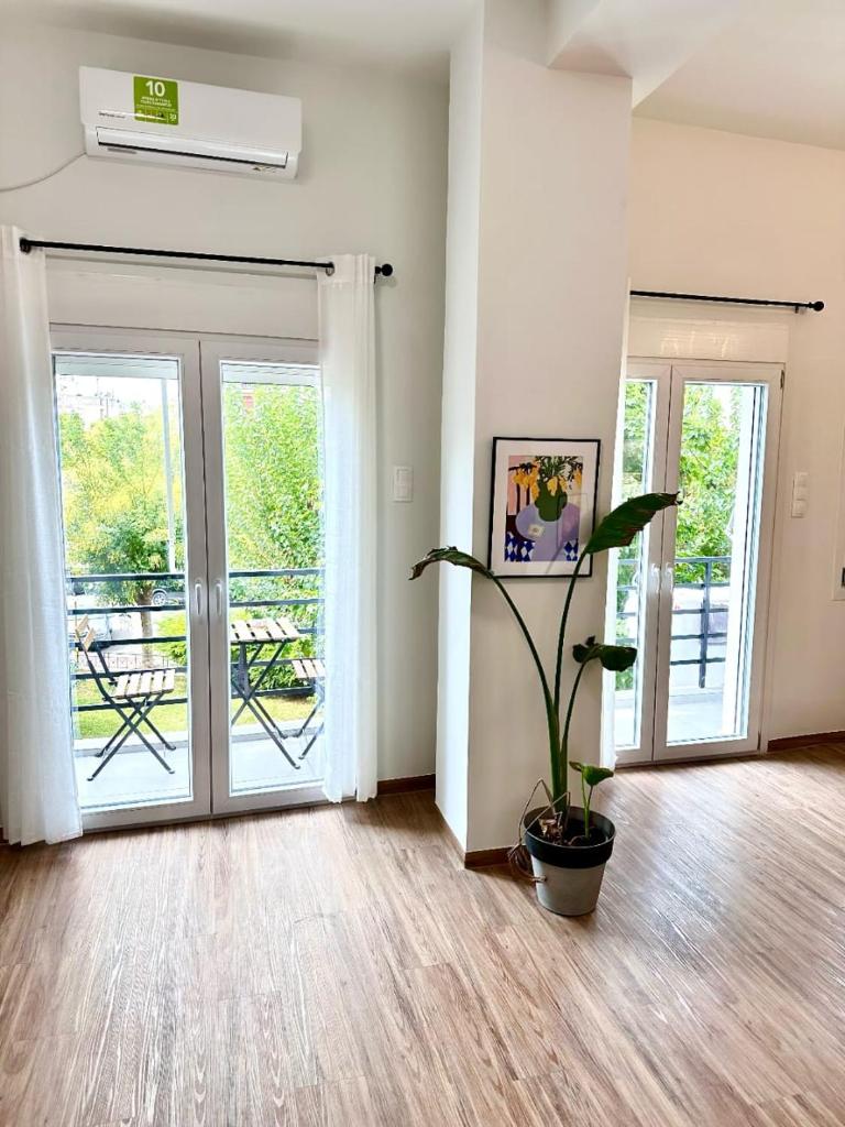 Park View 1BR, 250m from Petralona Metro - Tap to explore photos