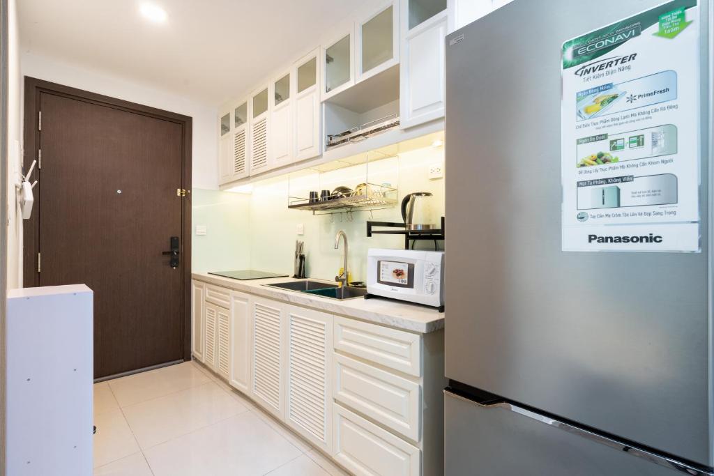 Yourhome Apartment - Rivergate Building