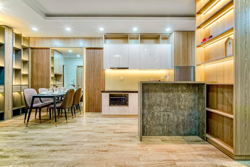 Caesars Suites - Terra Royal, Central Point & HighClass Standard