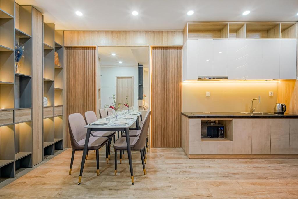 Caesars Suites - Terra Royal, Central Point & HighClass Standard