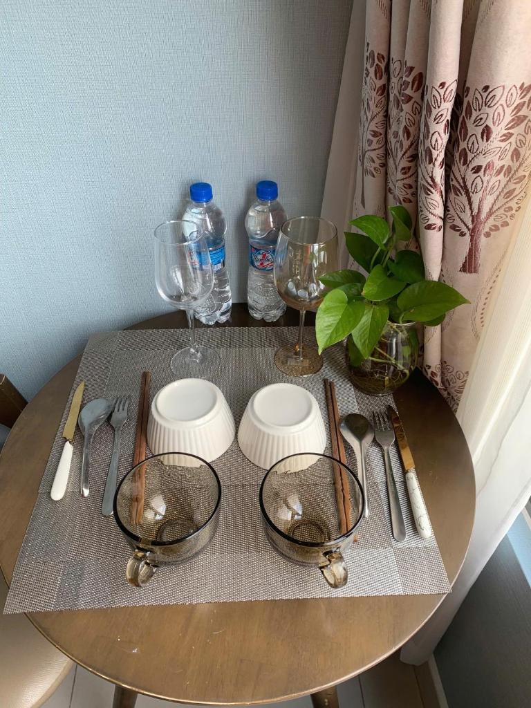 Yourhome Apartment - Rivergate Building