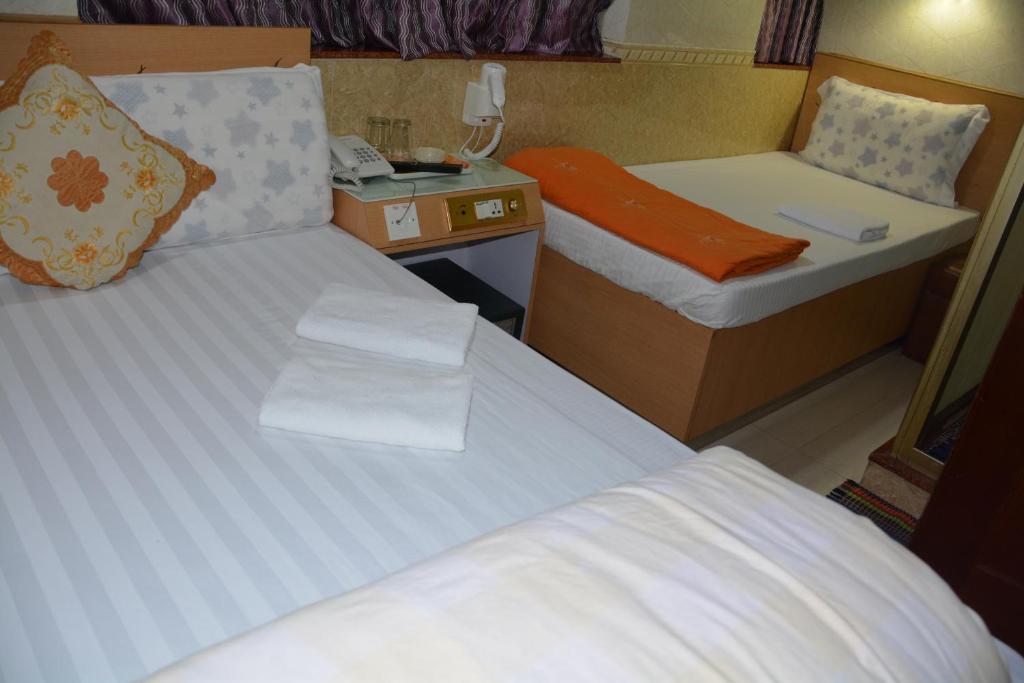 Трехместный (Трехместный номер «Комфорт» с душем), Everest Hostel