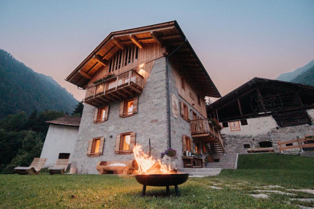 Pimont Alpine Chalet - Tap to explore photos