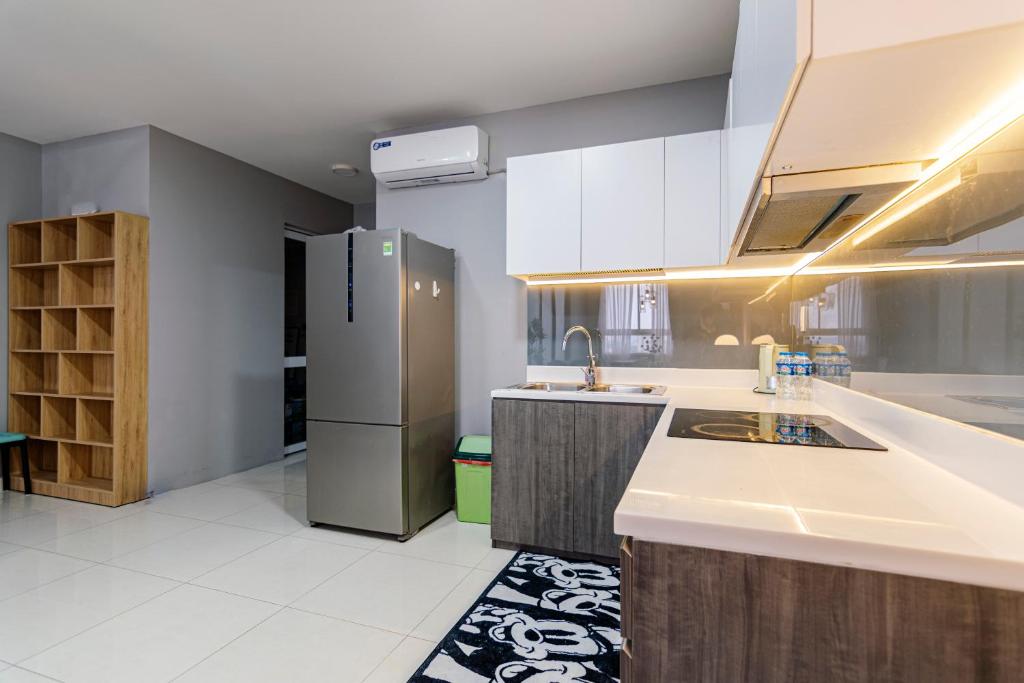 DOJI HOMES at Grand Riverside- FREE POOL