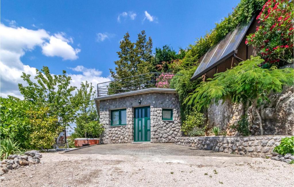 Beautiful Home In Marinici With Wifi