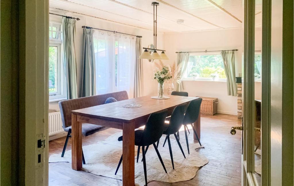 Lovely Home In Arendonk With Sauna photo 3