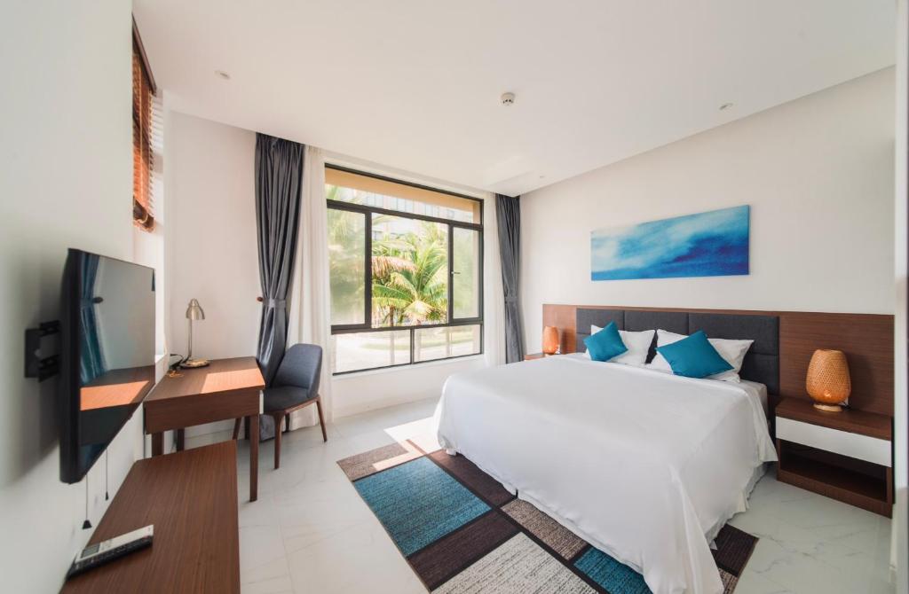 Seascape Villas In Long Beach Cam Ranh