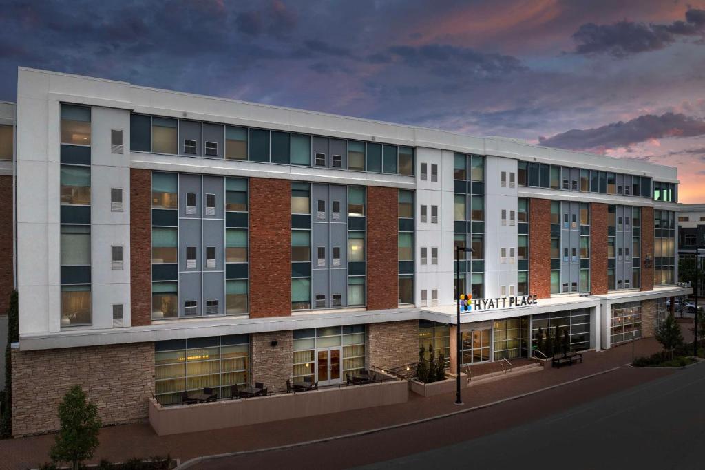 Hyatt Place Boulder/Pearl Street image