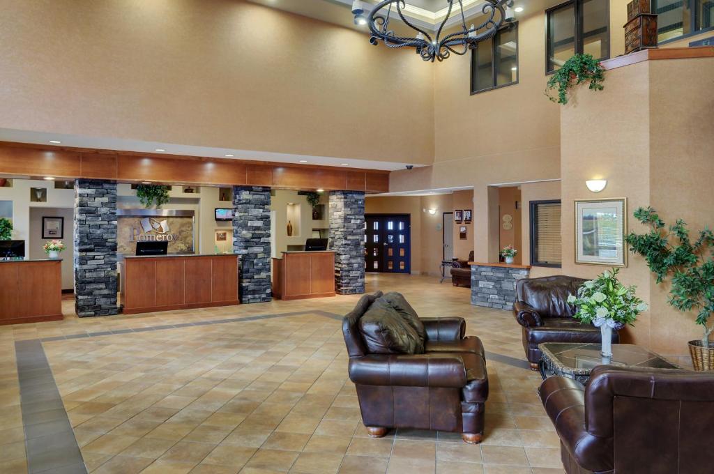 Pomeroy Inn & Suites Fort St. John photo 2