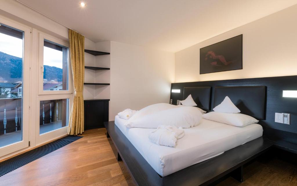 Boutique Hotel Am Park - Tap to explore photos