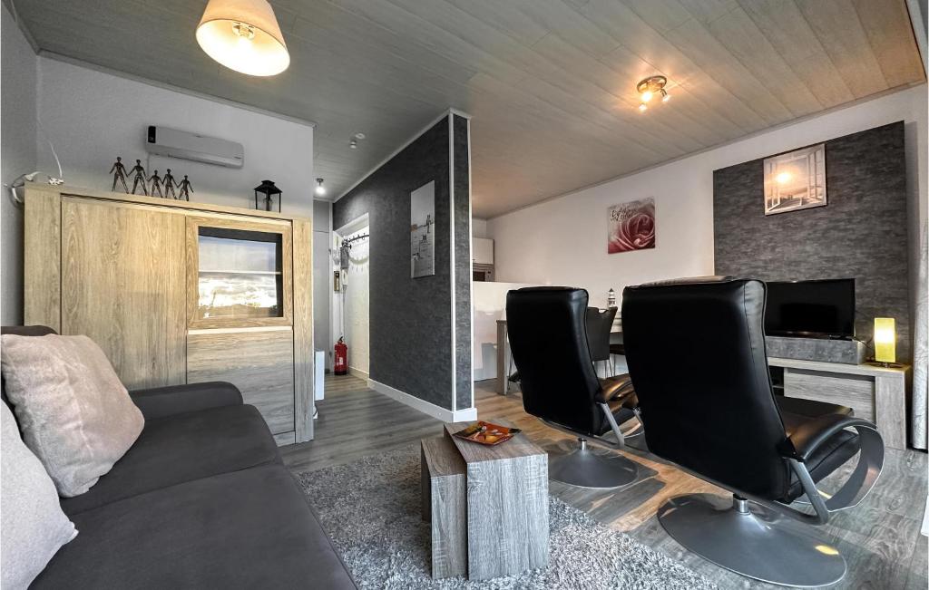 Amazing Apartment In De Haan With Wifi photo 3