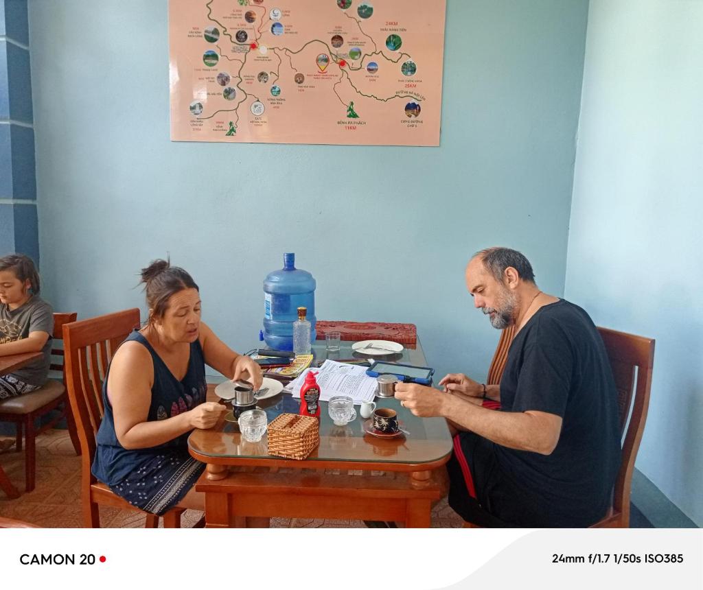 Night Market Heart Hotel MC