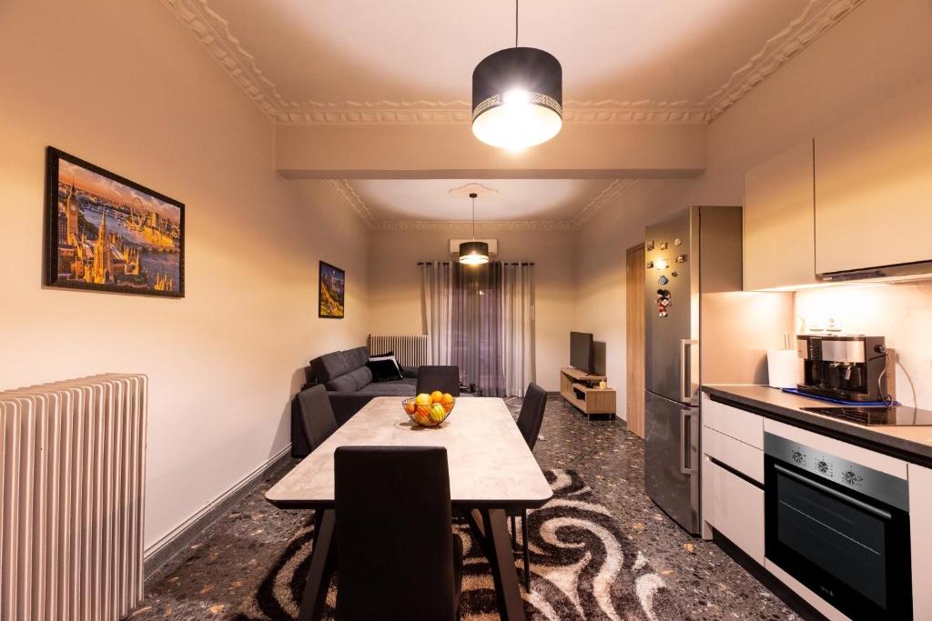 STAMOS Apartment airport - Tap to explore photos