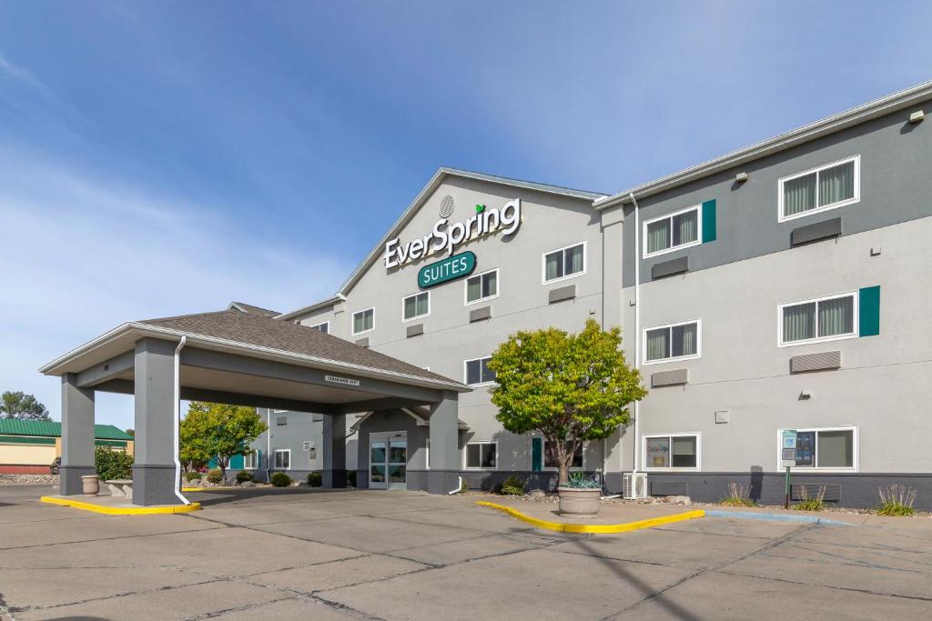 EverSpring Suites image